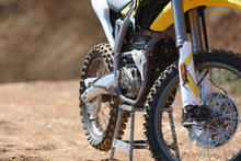 Load image into Gallery viewer, Surron Storm Bee Dirt Bike
